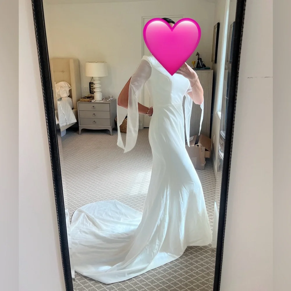 NEW✨ Moonlight Wedding Dress / Crepe dress w chiffon sleeves / Modest / Fits sz6 - Picture 5 of 11